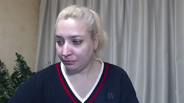 sweetpussy13 online show from November 3, 2025, 7:09 am