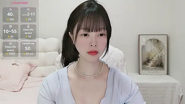 Anna-2005 online show from April 11, 2026, 5:23 am