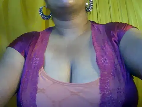 Snapshot of MISTI_KOLK chatting on June 8, 2026, 8:37 am MISTI KOLK online show from June 8, 2026, 8:37 am