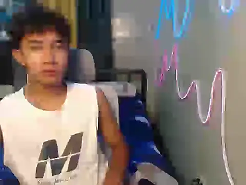 Snapshot of Ur_hottestjonny chatting on June 13, 2026, 10:08 pm Ur hottestjonny online show from June 13, 2026, 10:08 pm