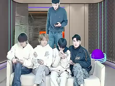 yujiannanpu online show from December 19, 2025, 3:19 pm