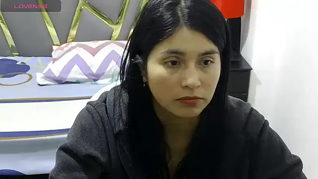 kangomez19 online show from February 27, 2026, 5:18 am