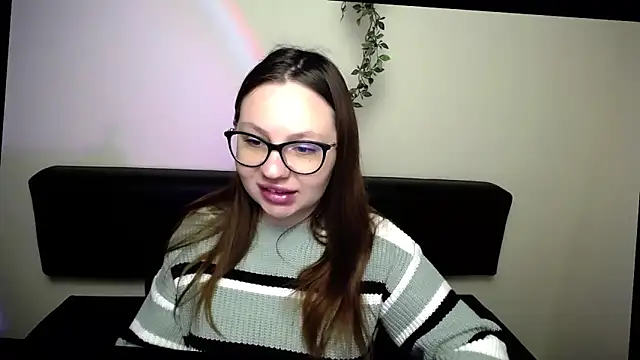Snapshot of LiliaErmi chatting on April 22, 2026, 5:54 am LiliaErmi online show from April 22, 2026, 5:54 am