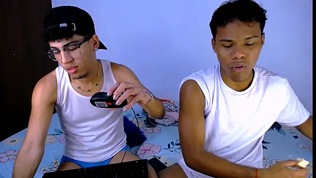 Snapshot of black_men9 chatting on January 7, 2026, 4:59 am black men9 online show from January 7, 2026, 4:59 am