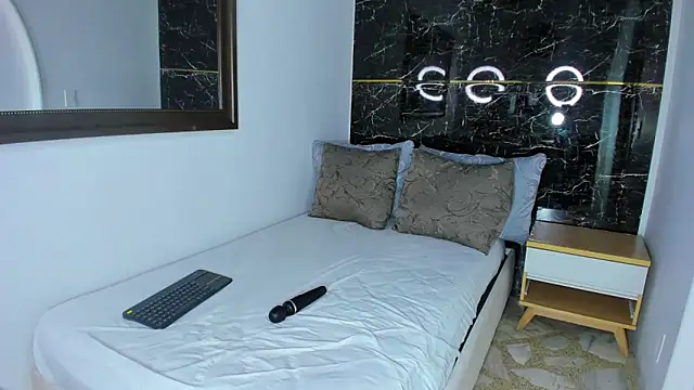 keyla knowles online show from February 20, 2026, 10:21 pm