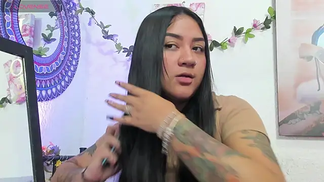 Hanna moore10 online show from April 16, 2026, 9:15 pm