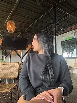 Snapshot of ValeriaTorress_ chatting on February 19, 2026, 6:26 pm ValeriaTorress online show from February 19, 2026, 6:26 pm