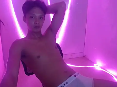 Massive hunk online show from March 8, 2026, 4:16 am