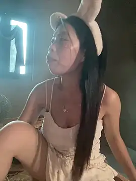 Snapshot of lux-su chatting on May 25, 2026, 3:45 am lux-su online show from May 25, 2026, 3:45 am