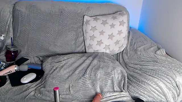 RebeFucksonn online show from March 16, 2026, 5:44 am