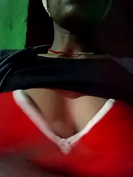 Maya Big55A online show from February 4, 2026, 9:42 pm