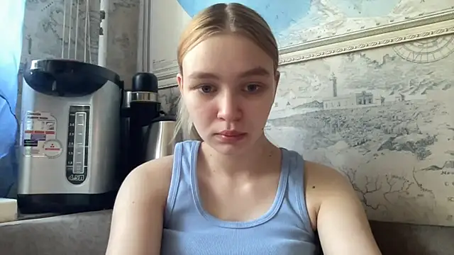 Snapshot of Leifuture chatting on June 21, 2026, 5:10 am Leifuture online show from June 21, 2026, 5:10 am