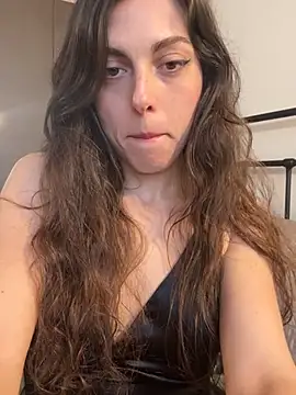 Snapshot of YourSlutQueen chatting on February 26, 2026, 10:47 am YourSlutQueen online show from February 26, 2026, 10:47 am