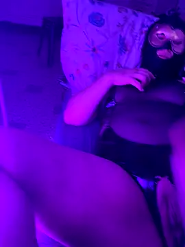 Peanutgirl online show from March 4, 2026, 11:33 pm