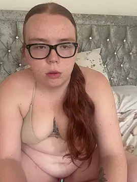 AnnieAinsx online show from July 4, 2026, 9:48 am