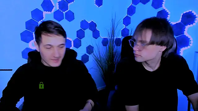 Snapshot of beauty_liam chatting on February 11, 2026, 7:52 pm beauty liam online show from February 11, 2026, 7:52 pm