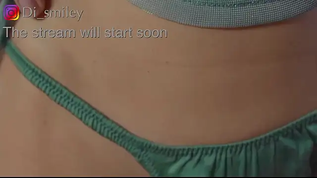 Snapshot of di_smileyone chatting on June 3, 2026, 2:03 am di smileyone online show from June 3, 2026, 2:03 am