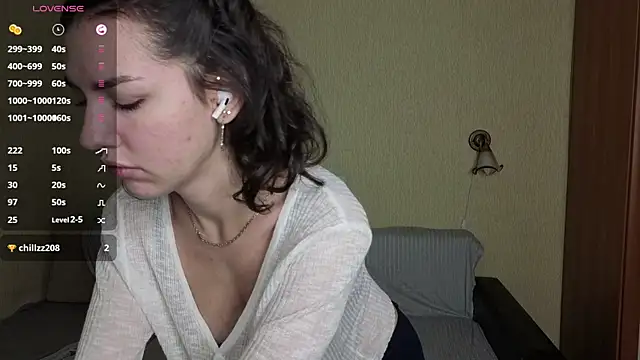 Snapshot of OdetteWitschi chatting on July 16, 2026, 5:46 am OdetteWitschi online show from July 16, 2026, 5:46 am