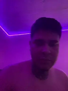 FOXXX BABY online show from December 19, 2025, 2:02 pm