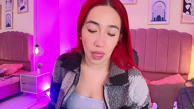 Snapshot of Celestee15_ chatting on March 3, 2026, 11:27 am Celestee15 online show from March 3, 2026, 11:27 am