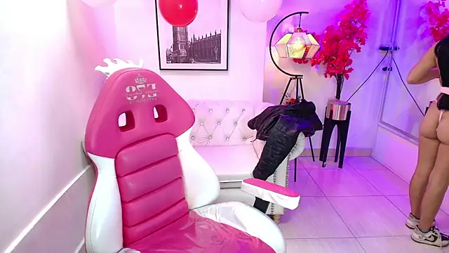 Snapshot of Carolina_cherry chatting on February 14, 2026, 11:51 am Carolina cherry online show from February 14, 2026, 11:51 am