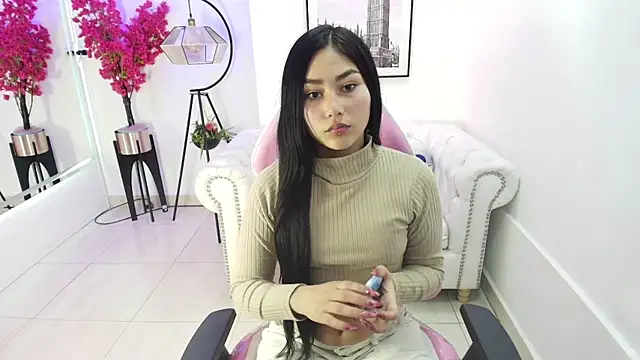 Snapshot of Carolina_cherry chatting on February 25, 2026, 12:15 pm Carolina cherry online show from February 25, 2026, 12:15 pm