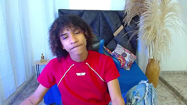 angelll18  online show from April 17, 2026, 8:45 pm