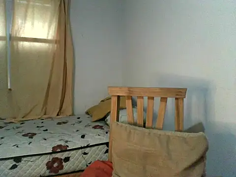 Snapshot of luluclark69 chatting on February 24, 2026, 9:35 pm luluclark69 online show from February 24, 2026, 9:35 pm