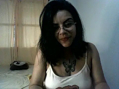 Snapshot of luluclark69 chatting on March 3, 2026, 12:00 pm luluclark69 online show from March 3, 2026, 12:00 pm