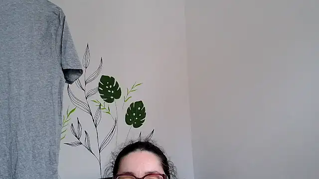 Snapshot of anngelle chatting on February 19, 2026, 2:13 pm anngelle online show from February 19, 2026, 2:13 pm