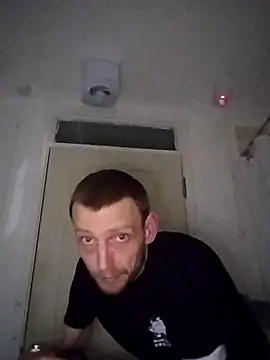 Snapshot of CrookedBunk3527 chatting on December 19, 2025, 9:22 pm CrookedBunk3527 online show from December 19, 2025, 9:22 pm