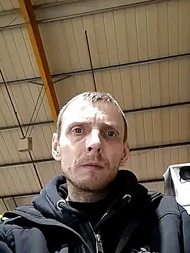 Snapshot of CrookedBunk3527 chatting on January 7, 2026, 4:09 pm CrookedBunk3527 online show from January 7, 2026, 4:09 pm