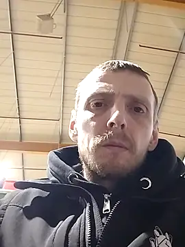 Snapshot of CrookedBunk3527 chatting on January 16, 2026, 7:01 am CrookedBunk3527 online show from January 16, 2026, 7:01 am