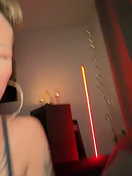 vinique99 online show from February 19, 2026, 10:39 pm