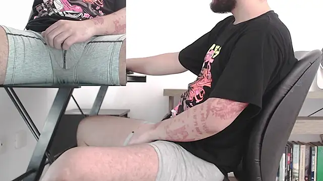 mateoconde00 online show from February 26, 2026, 3:33 pm