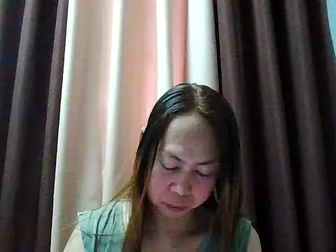Snapshot of Seductive_diana chatting on March 13, 2026, 1:12 am Seductive diana online show from March 13, 2026, 1:12 am