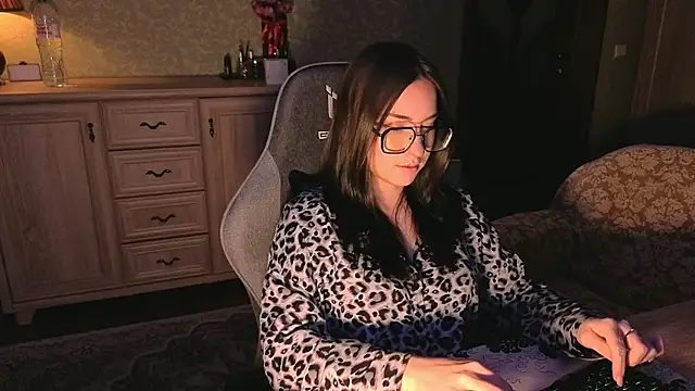 AnneAverry online show from March 2, 2026, 7:48 am