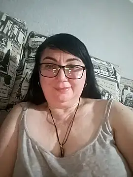 MariSwan222 online show from April 8, 2026, 8:42 pm