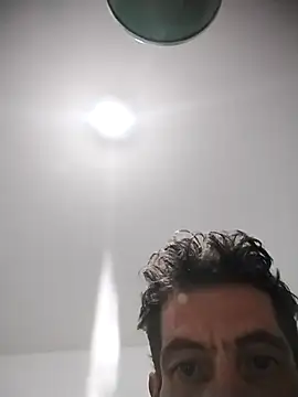 SaucingChicane online show from April 24, 2026, 3:42 am