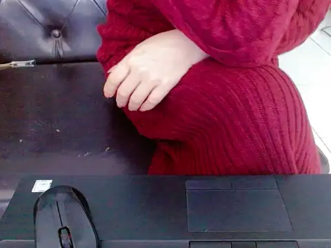 Snapshot of Midu_9x chatting on January 18, 2026, 3:32 am Midu 9x online show from January 18, 2026, 3:32 am