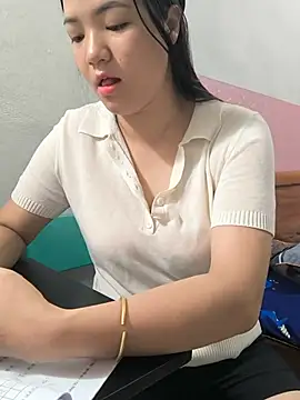 Snapshot of Sisilaydy_01 chatting on July 5, 2026, 3:34 am Sisilaydy 01 online show from July 5, 2026, 3:34 am