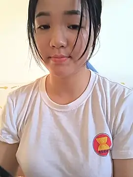 Snapshot of Sisilaydy_01 chatting on August 2, 2026, 8:24 am Sisilaydy 01 online show from August 2, 2026, 8:24 am