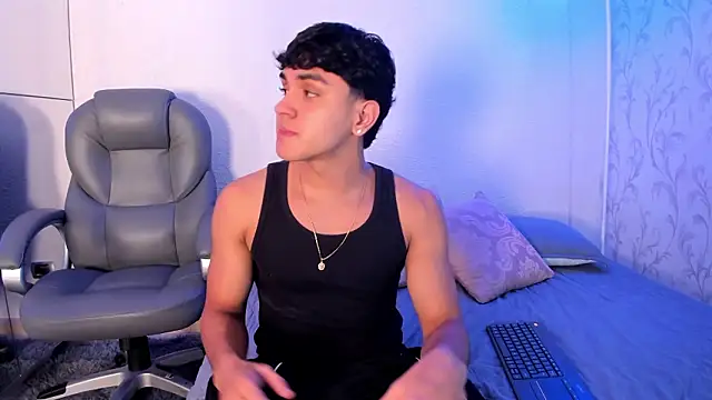  TaylorBlack online show from February 5, 2026, 11:37 am