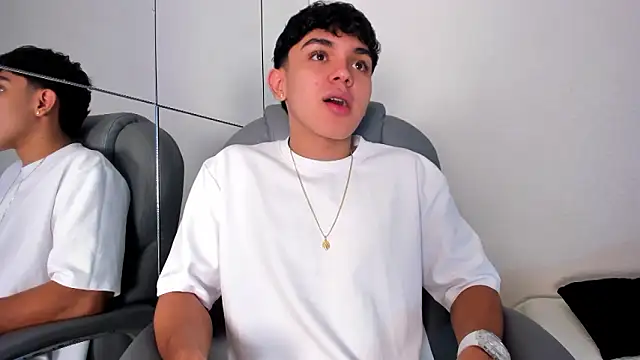  TaylorBlack online show from March 3, 2026, 11:38 am