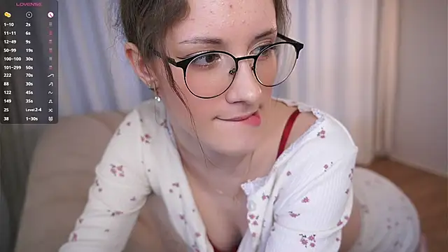 Snapshot of KarmenRasey chatting on April 12, 2026, 4:12 pm KarmenRasey online show from April 12, 2026, 4:12 pm