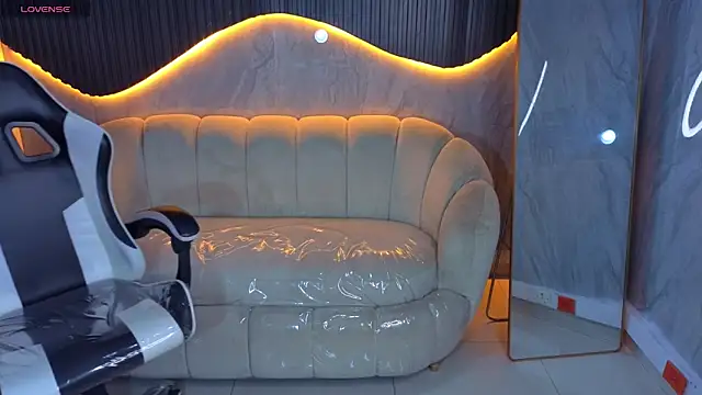 Snapshot of Tifany_Tx chatting on February 21, 2026, 1:01 pm Tifany Tx online show from February 21, 2026, 1:01 pm