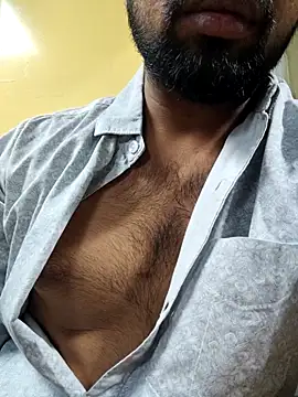 bnglrboy0886 online show from April 23, 2026, 1:13 pm