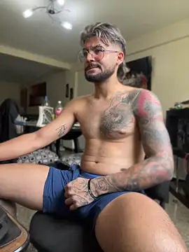 thedragonboyxxx online show from April 12, 2026, 1:27 pm