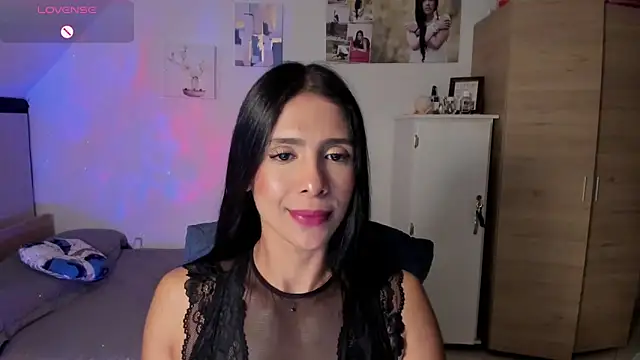 Snapshot of VEROSlen- chatting on June 1, 2026, 3:30 am VEROSlen- online show from June 1, 2026, 3:30 am