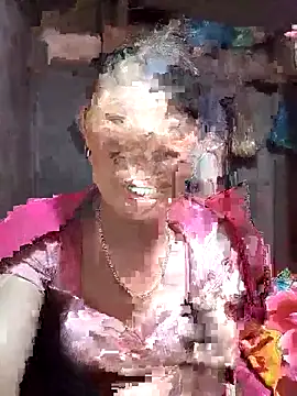 Girl cutee online show from January 18, 2026, 12:42 pm